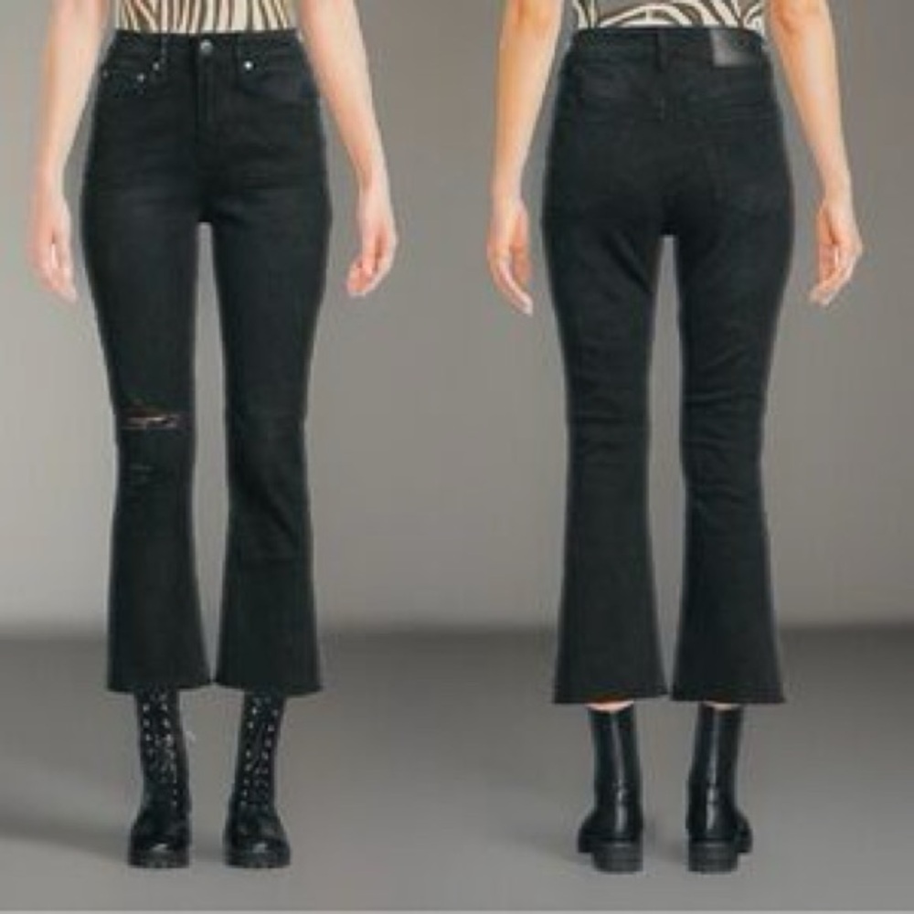 CAVALLI CLASS BY ROBERTO CAVALLI High Rise Flare Cropped Jeans Size 32 New